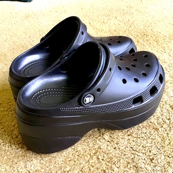 Black Platform Clogs - Picture 6 of 8